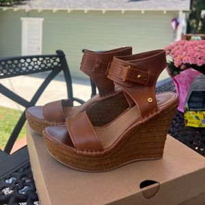 UGG wedges !